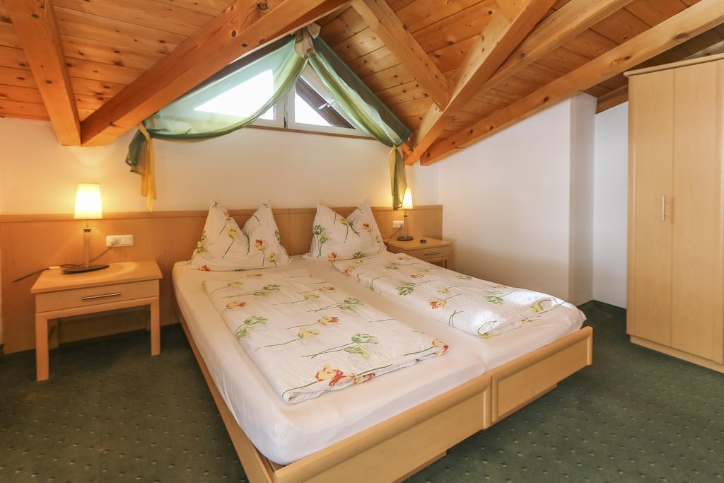 Alpenhotel Tauernstueberl Zell am See Exterior photo